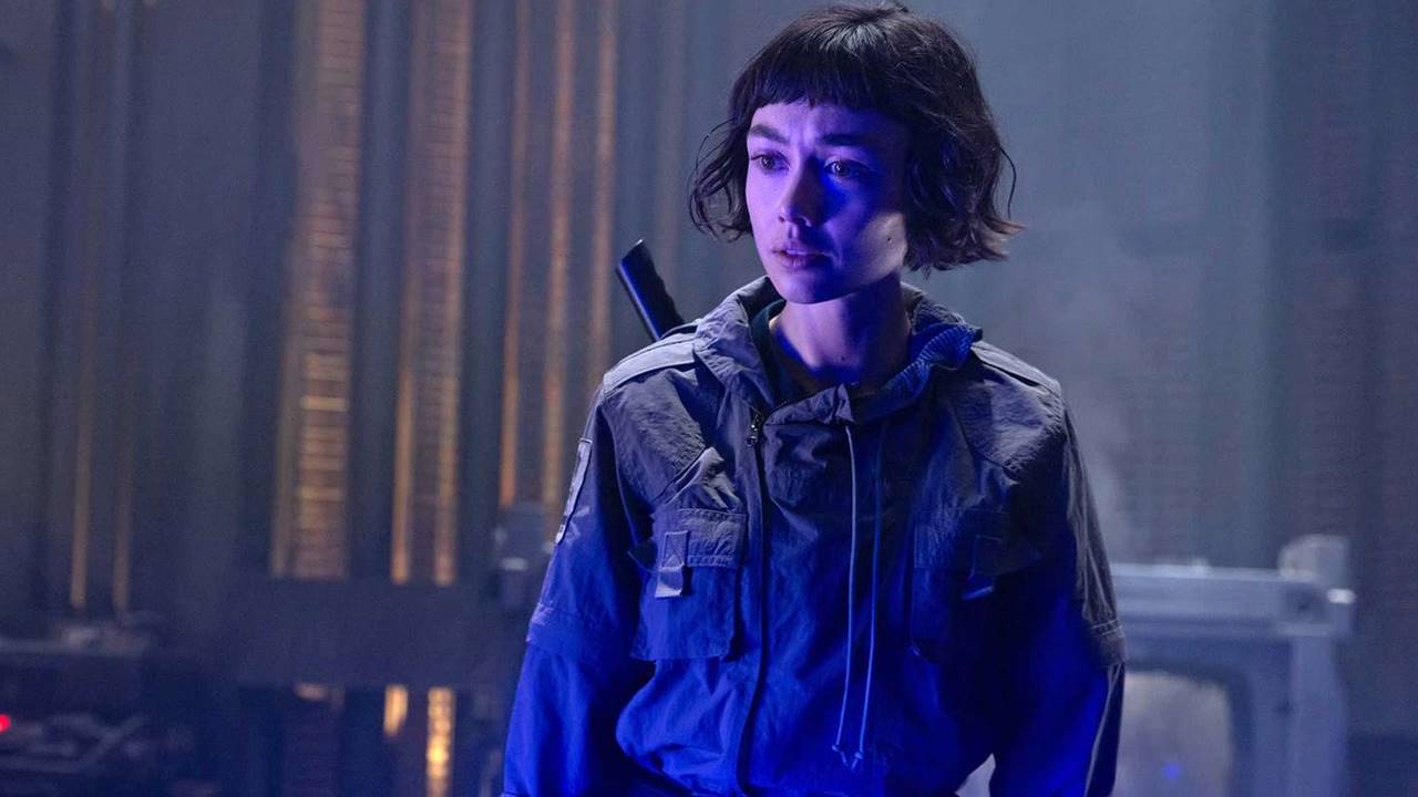 Kült Bilimkurgu Evreninde Geçen TV Dizisinde Beklenen Yeni Sezon Haberi Geldi 4 Earth 2. Sezon Onayı FX