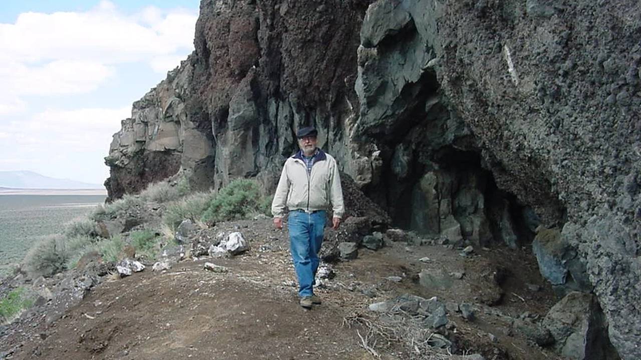 Tarihteki En Eski Dikili Giysi Örneği