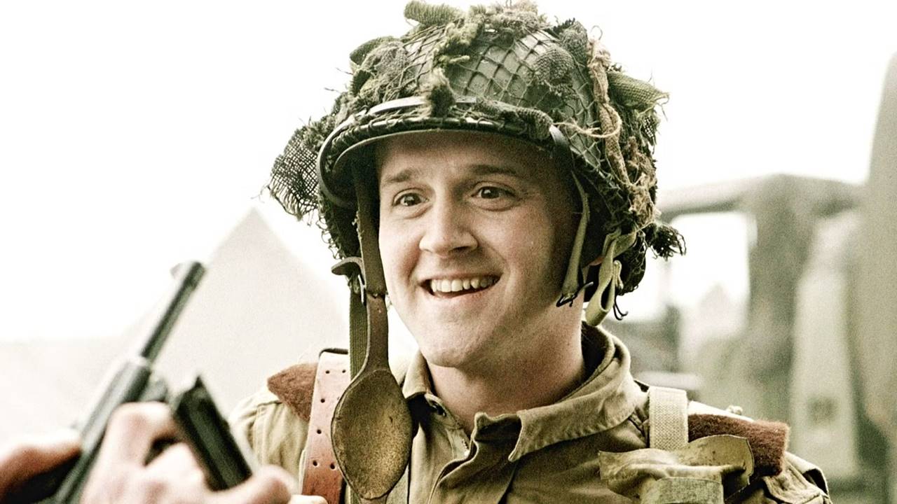 HBO’nun Efsane II. Dünya Savaşı Dizisi 25 Yıl Sonra Yeniden Zirvede