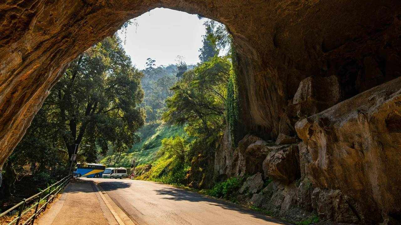 Jenolan Mağaraları