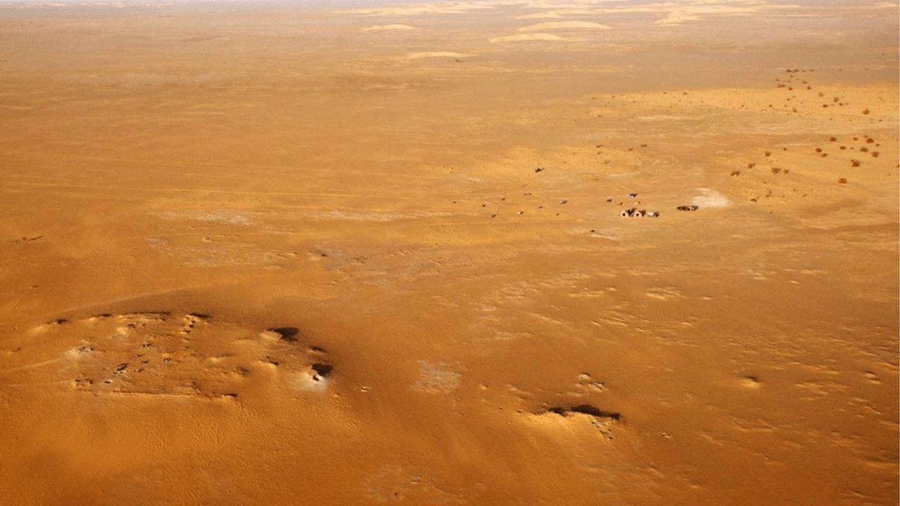 Sahra Çölü’nün En Issız Bölgelerinden Birinde 10.000 Yıllık Mezarlık Ortaya Çıkarıldı 4 Sahra Çölü Mezarlık