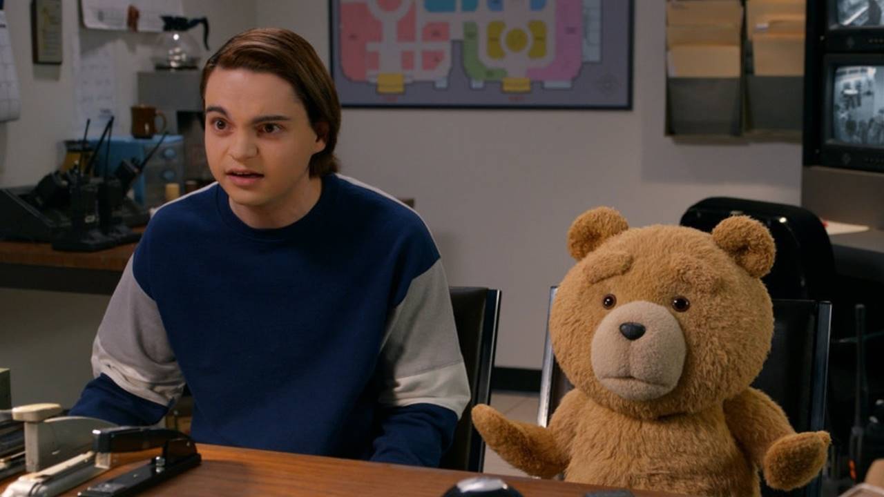 Ted 3. Sezon Açıklaması