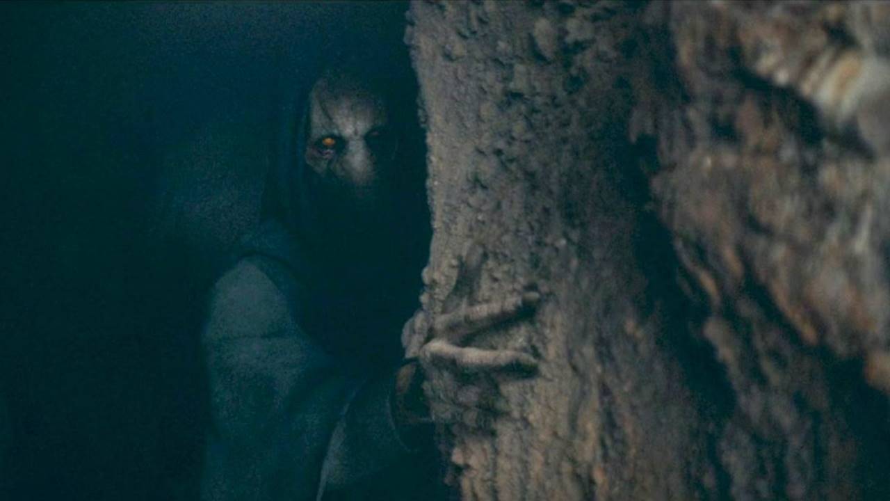 Dev Bütçeli Bilimkurgu Dizisi İptal Edildikten İki Yıl Sonra İzlenme Listelerine Geri Döndü