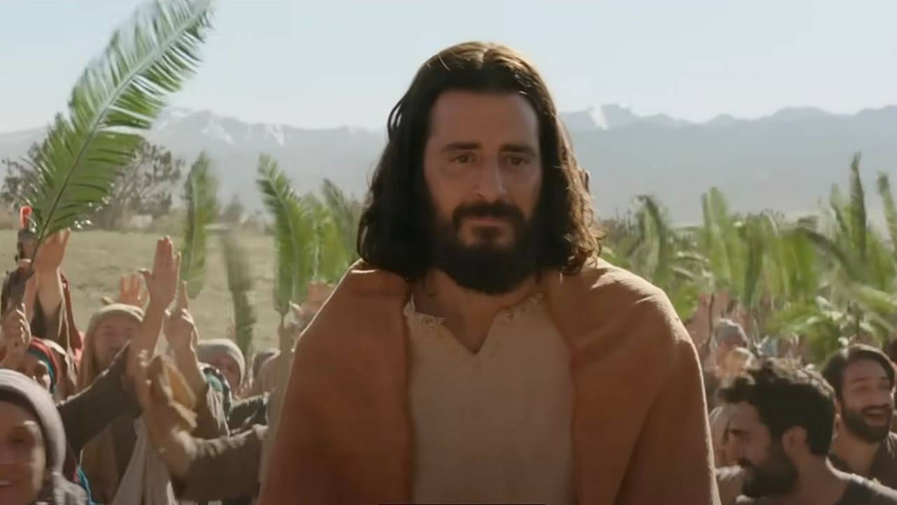 The Chosen Dizisi İzlenme