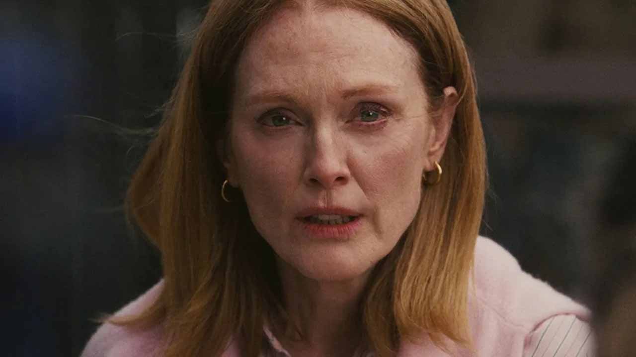 Jesse Eisenberg ve Julianne Moore’u Buluşturan Müzikal Filmden İlk Fragman Geldi