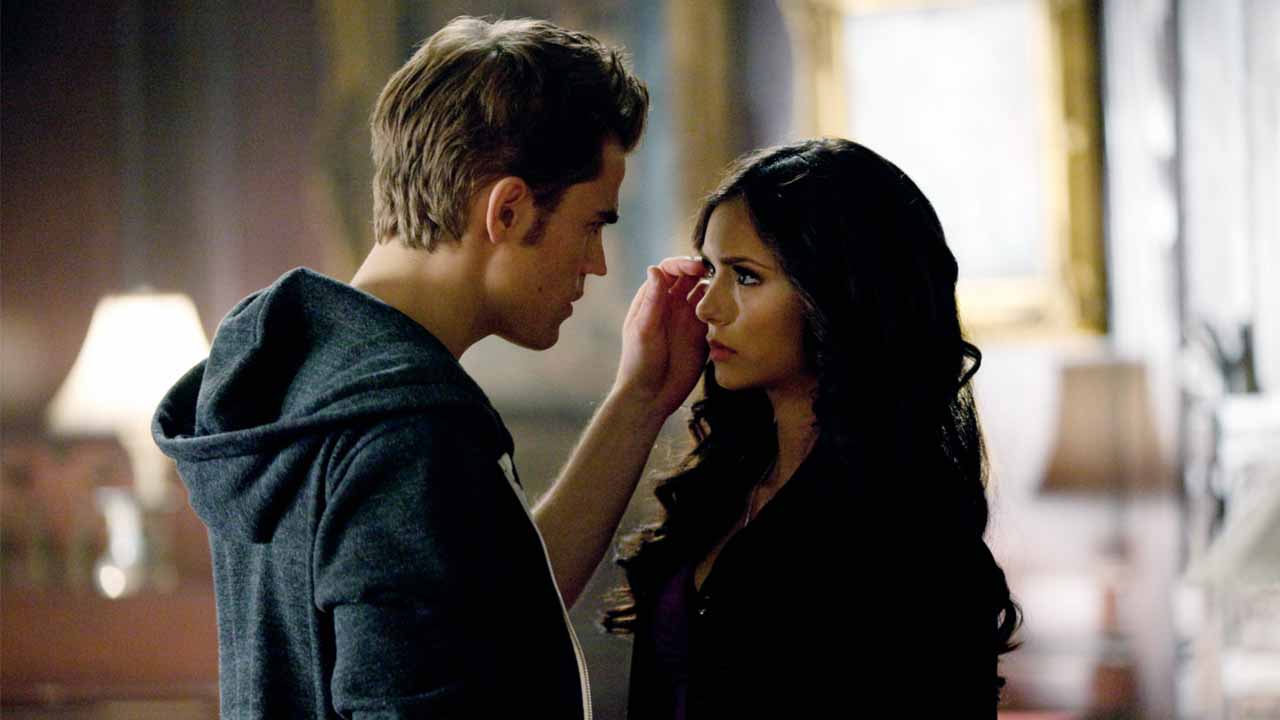 The Vampire Diaries Yıldızlarını Yıllar Sonra Yeniden Buluşturan Dizi Geliyor
