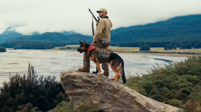 Brad Pitt'in Köpeğiyle Verdiği Hayatta Kalma Savaşından Yeni Fragman 6 Heart of the Beast Filmi Yeni Fragman