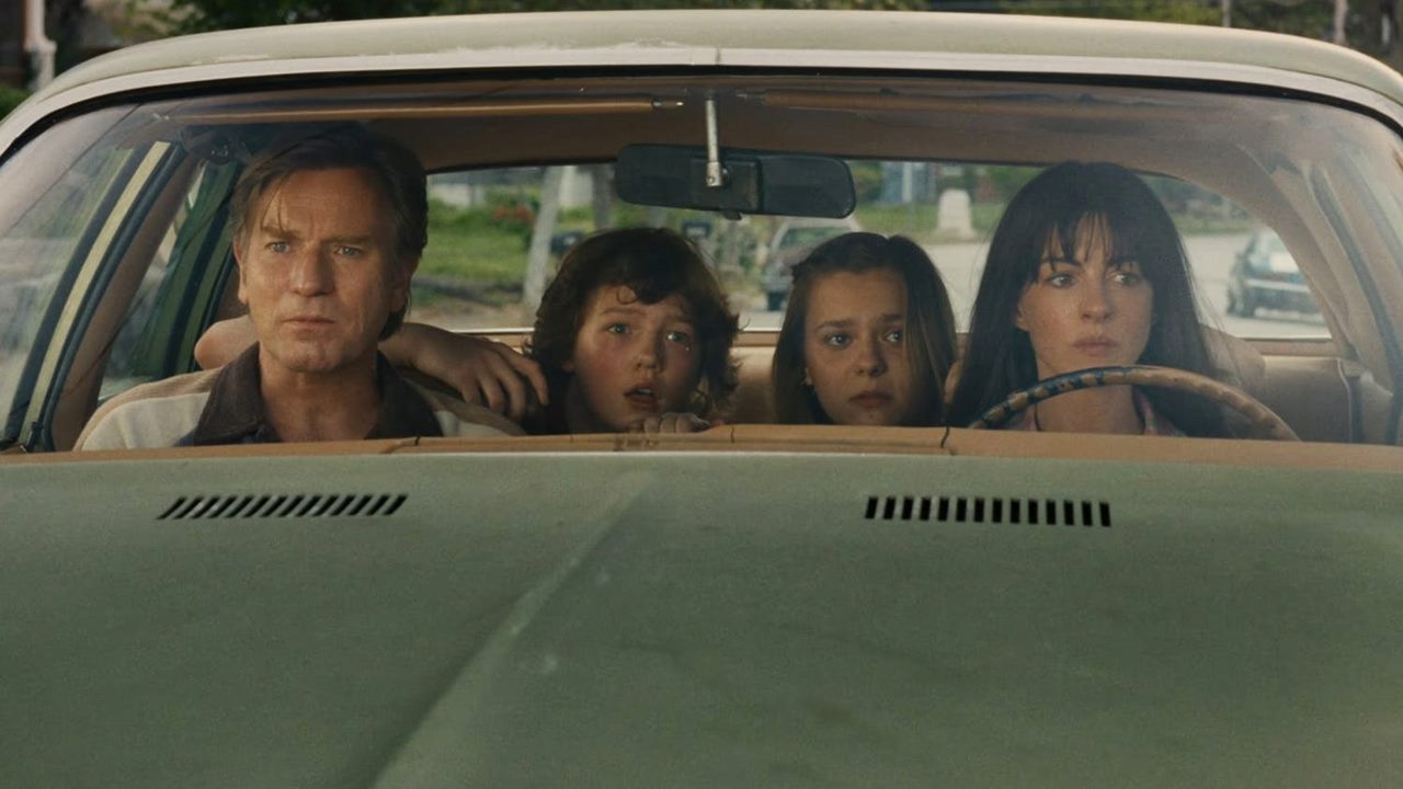 'Jurassic Park ile Twilight Zone Buluşması’ Olarak Anılan Filme Dair İlk Eleştiriler Geldi 5 The End of Oak Street Film İncelemeleri